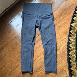 Lululemon Comfort Crop | Charcoal Gray